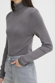 IHMAFARN190203graypinstripe__4