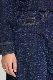 Donkerblauwe IHSALIA PA 900010469 van ICHI, close-up van de stijlvolle en veelzijdige tas, zichtbaar met leren details.