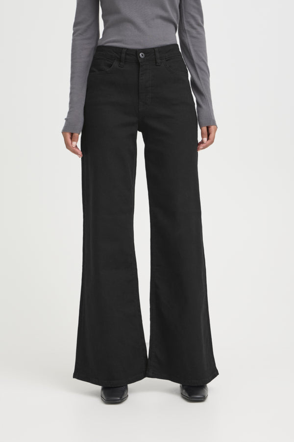 IHTWIGGYWIDE194008Black__2