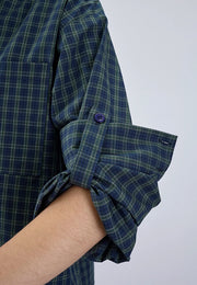 Sisterpoint IRINE-SH4 damesblouse in marineblauw ruitpatroon, voorkant zichtbaar