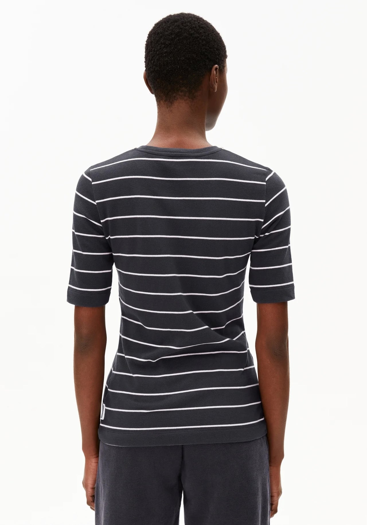 JAANISARA FINE STRIPE 3280 Dark Steel-Oatmilk
