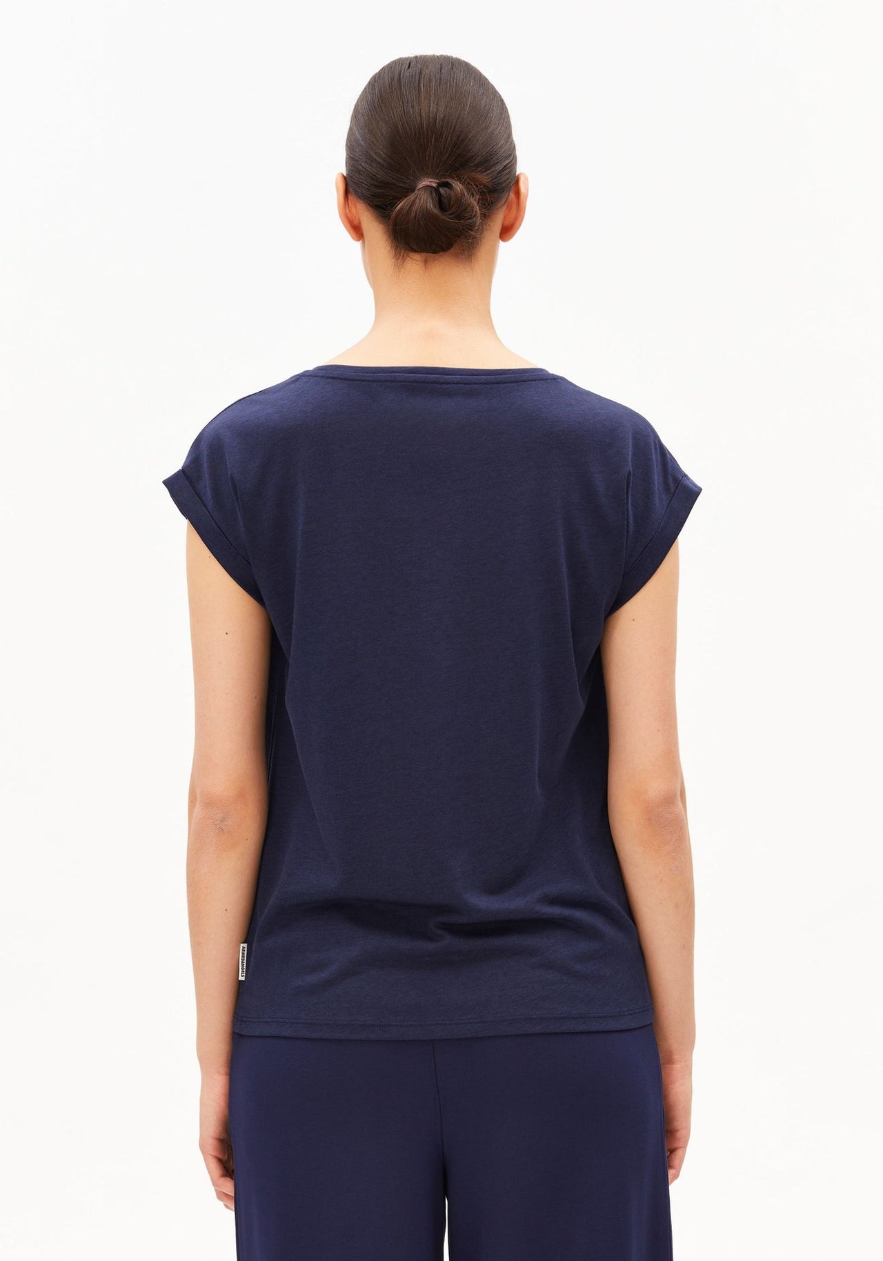 JILAANAT-SHIRT3232TintedNavy__2