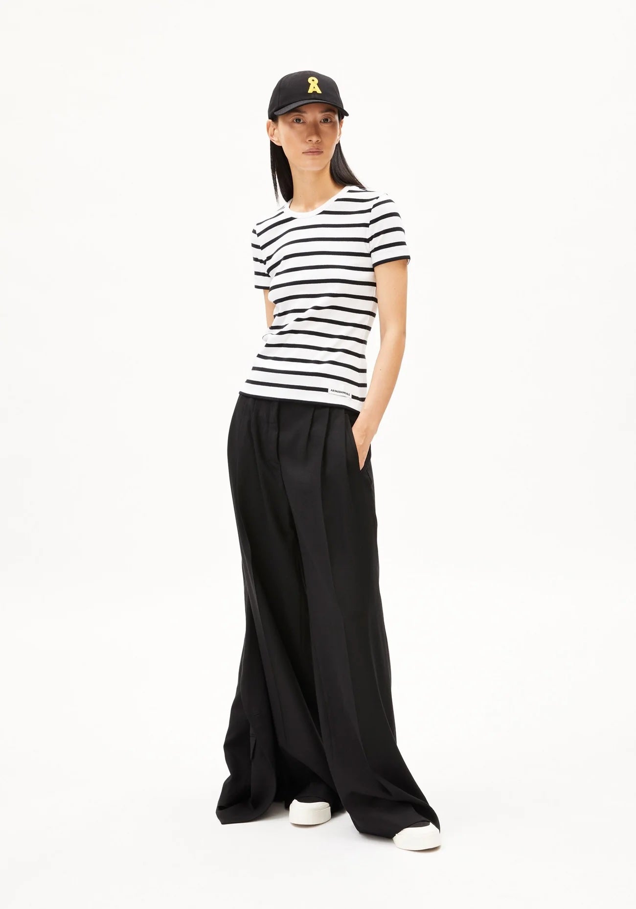 KARDAASTRIPES307White-Black__3