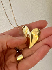 Ketting met rond LOVE hangertje goud - LEEF mode en accessoires