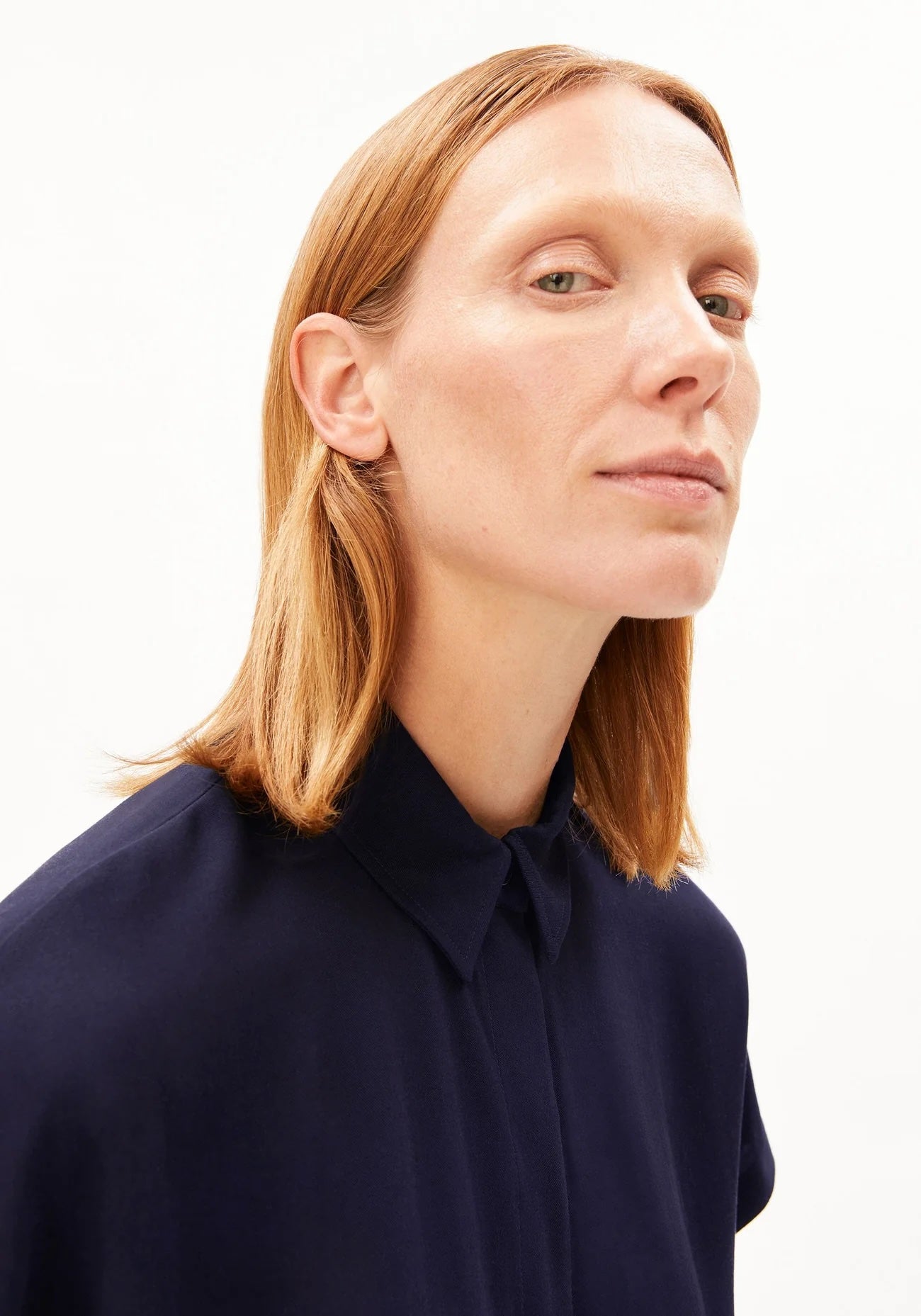 LARISAANABLOUSE3232TintedNavy__4