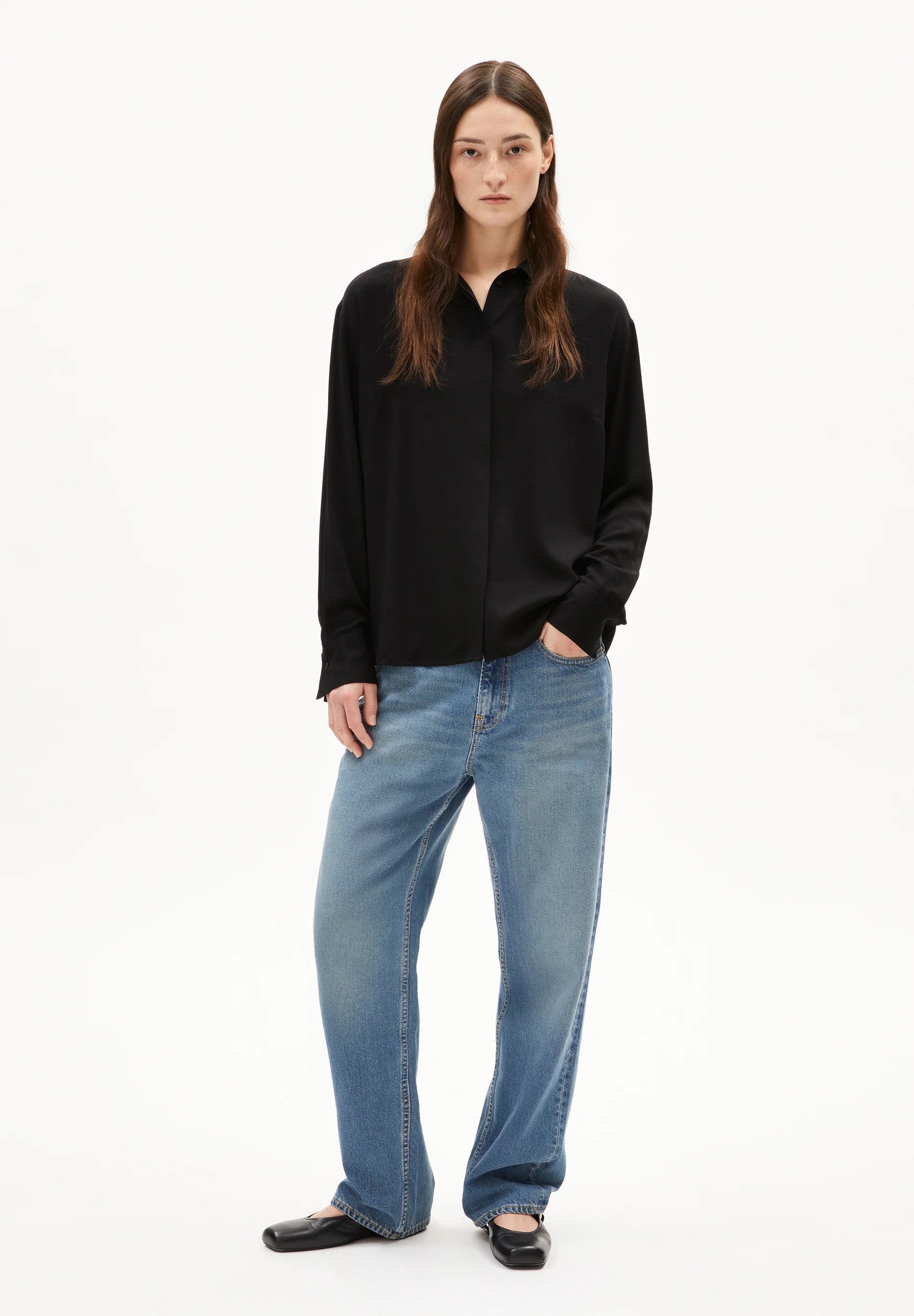 LARISAANA LONGSLEEVE 105 Black - LEEF mode en accessoires