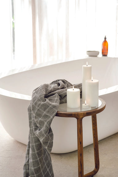 LED Pilar Candle (7.8x10cm) Nordic White Smooth - LEEF mode en accessoires