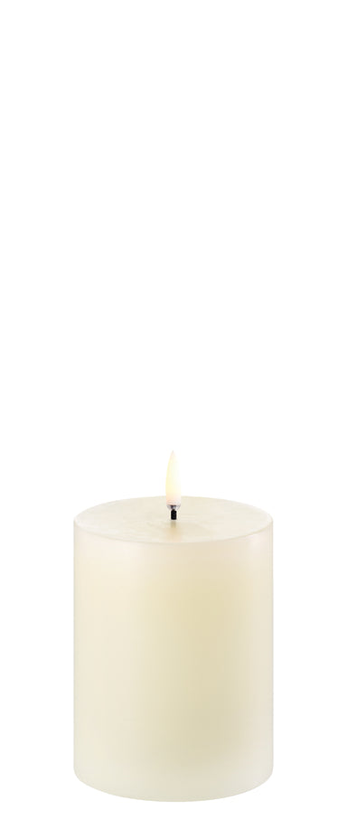 LED Pillar Candle (7,8x10cm) Ivory Smooth - LEEF mode en accessoires