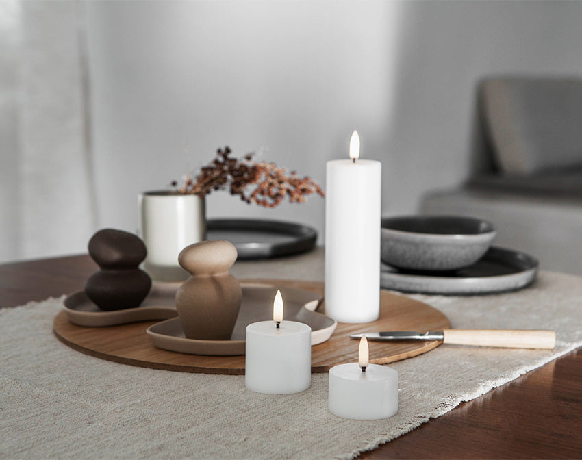 LED Pillar Candle (7.8x20cm) Nordic White Smooth - LEEF mode en accessoires