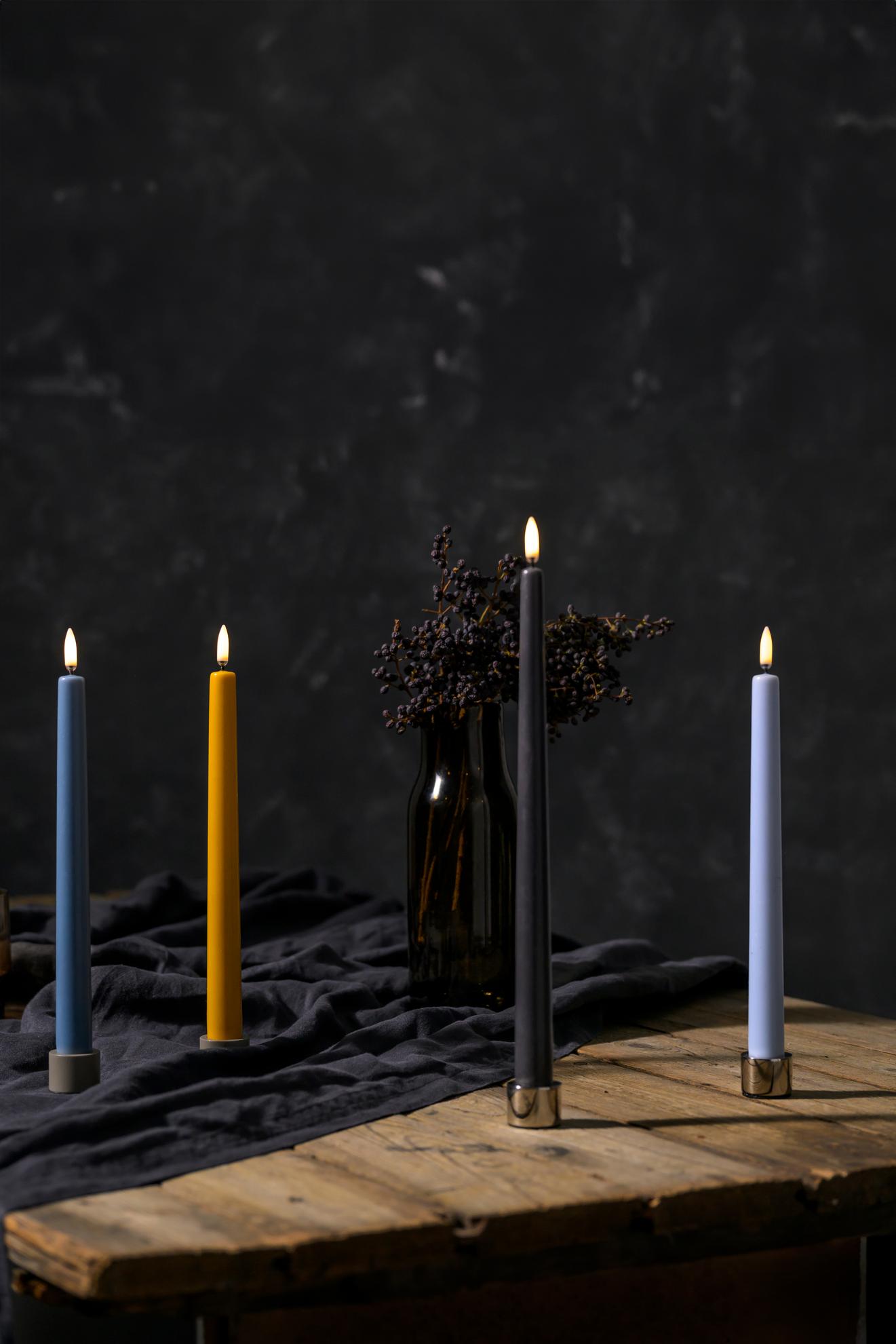 LED Slim Taper Candle 2-pack 2,3x32cm Plain Black Smooth - LEEF mode en accessoires