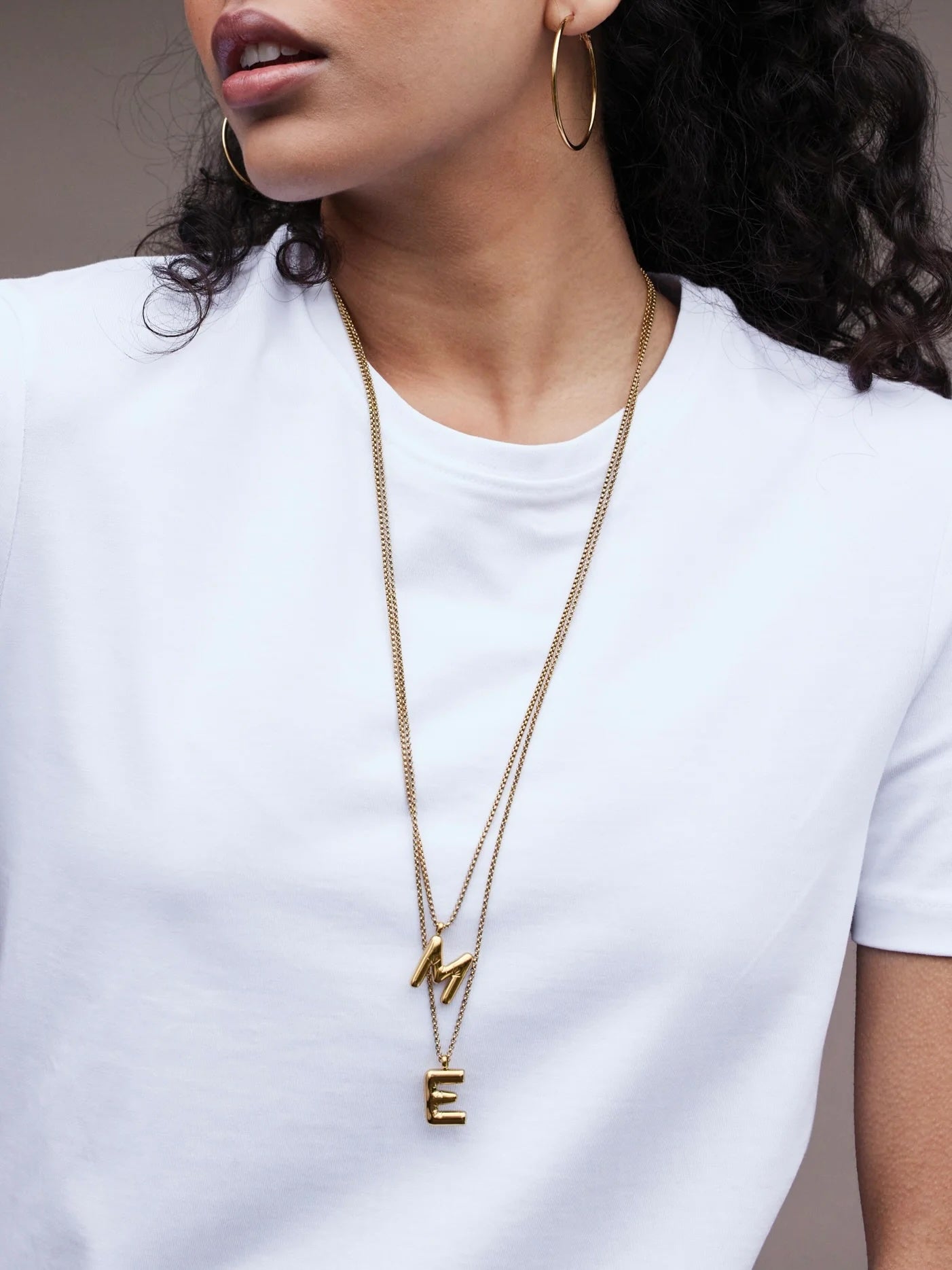 Lange ketting met letter hanger Q - LEEF mode en accessoires