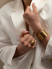 Matte Brede Bangle Signature Collection goud - LEEF mode en accessoires