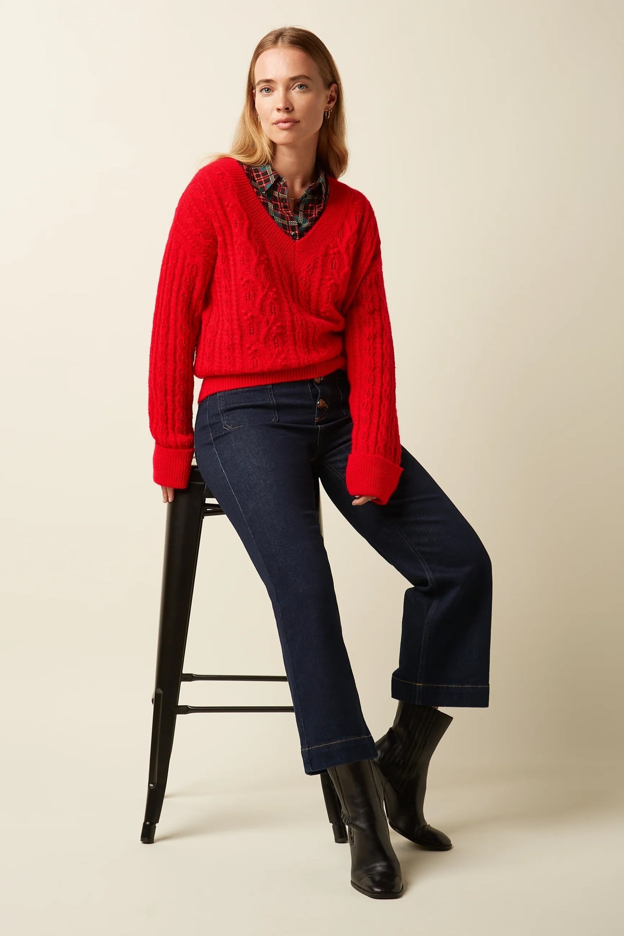 Mauve V Top Leon 656 Fiery red