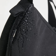 Zwarte Moon Bag Small Monochrome van Gotbag, kleine tas met strak zwart ontwerp en stevige afwerking, geschikt voor dagelijks gebruik