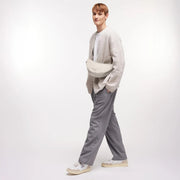 Zwarte Moon Bag Small Monochrome 831 soft shell van Gotbag, kleine rugzak met strakke monochrome uitstraling, zichtbaar in de afbeelding.