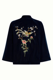 Lichte blauwe Noor Gamine jas van King Louie met korte mouwen en knoopsluiting, ideaal voor casual en elegante stijlen.