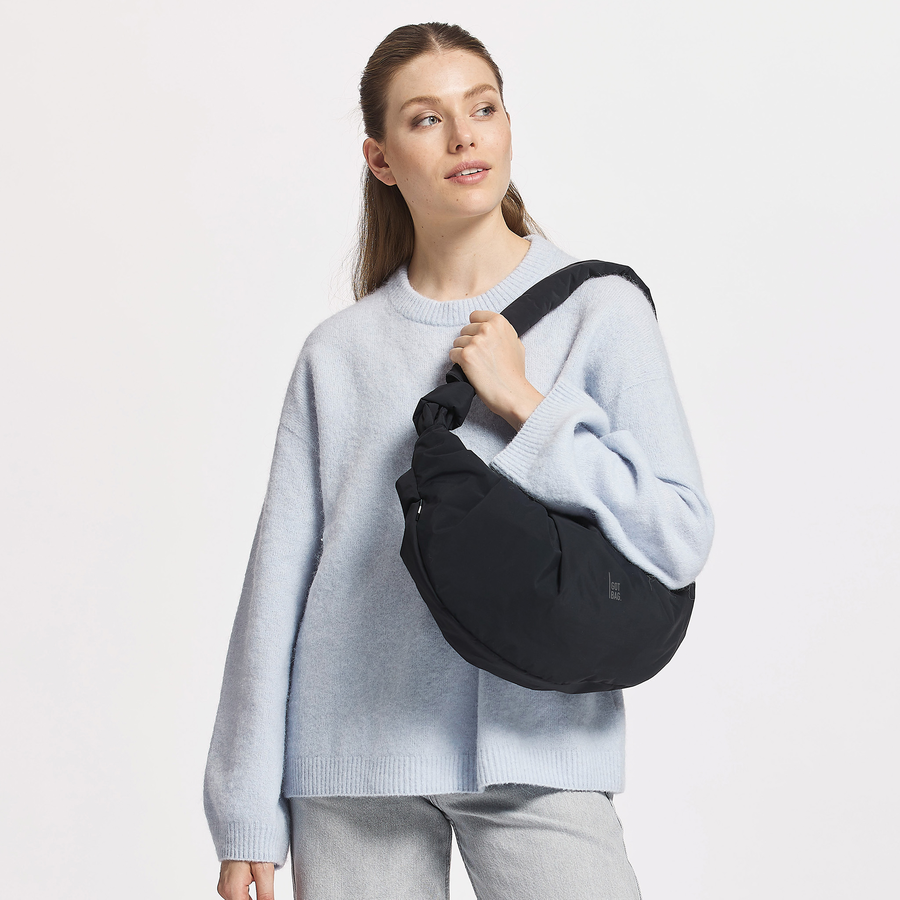 PLEATMOONBAGLARGE100black__2