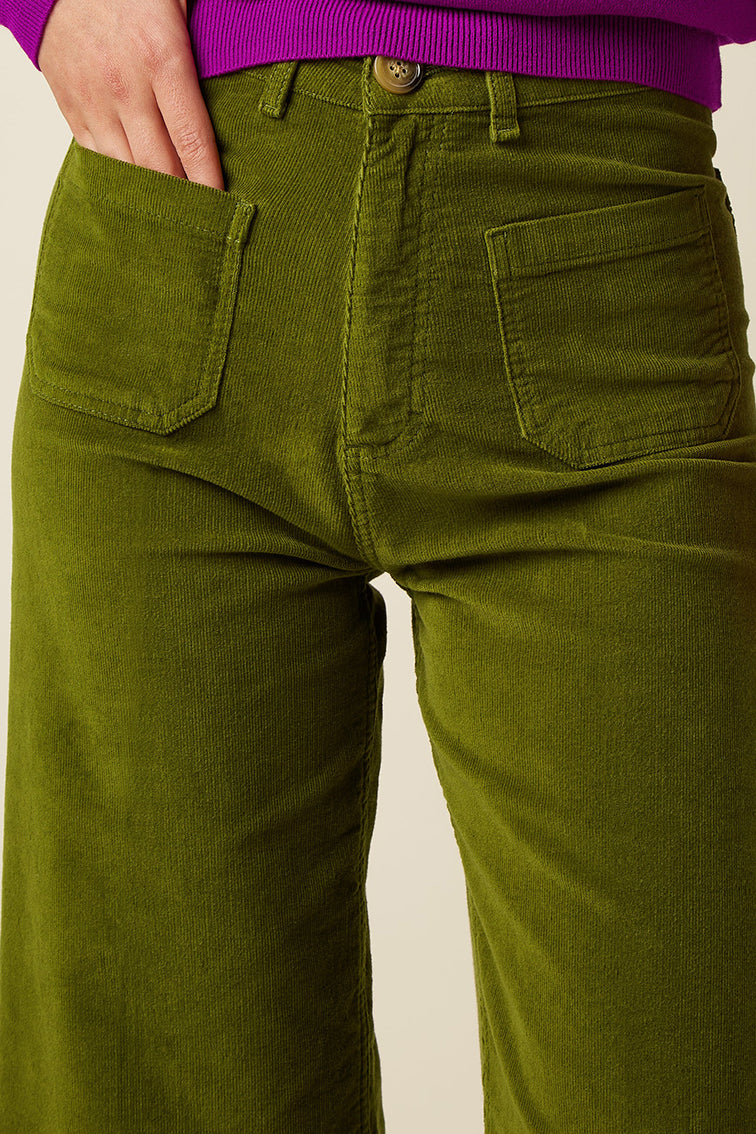 PaigePocketPantsBabyCord253Poseygreen__3
