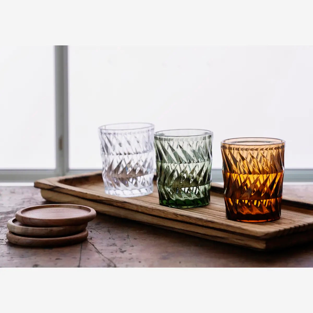 RECTANGULAR WOODEN TRAY S Dark Naturel - LEEF mode en accessoires