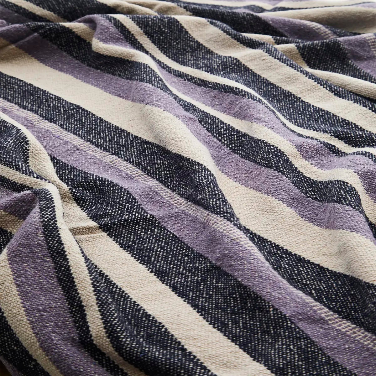 Recycled Cotton Throw Lilac - LEEF mode en accessoires