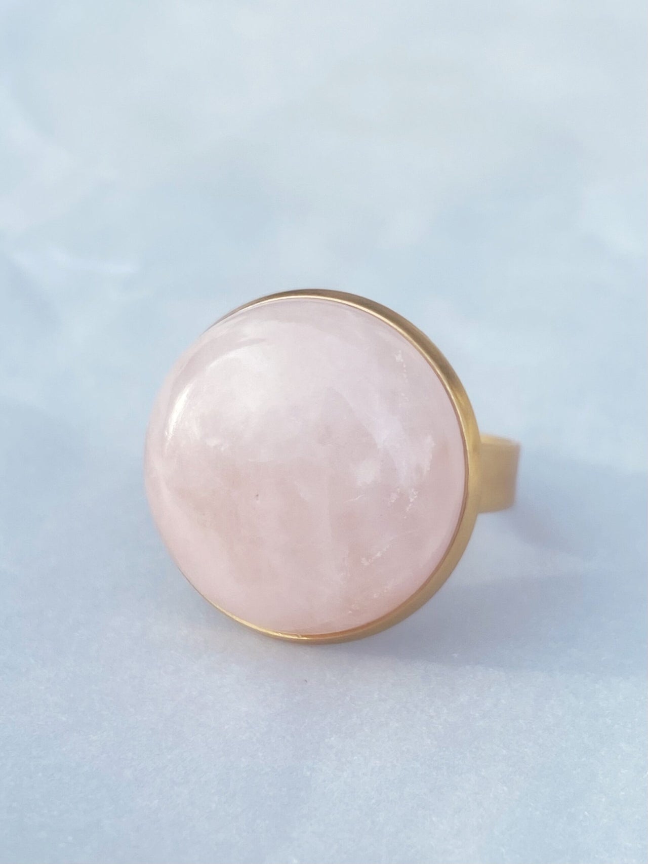 Ring met grote gemstone van Aventurijn Rozenkwarts
