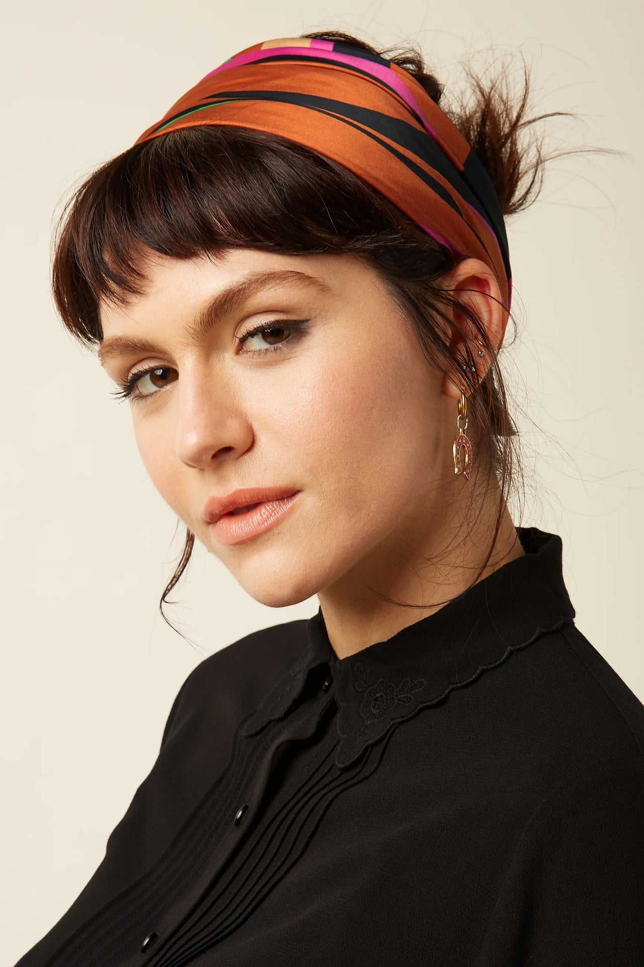 Satin Scarf Flow  551 Golden Brown - LEEF mode en accessoires