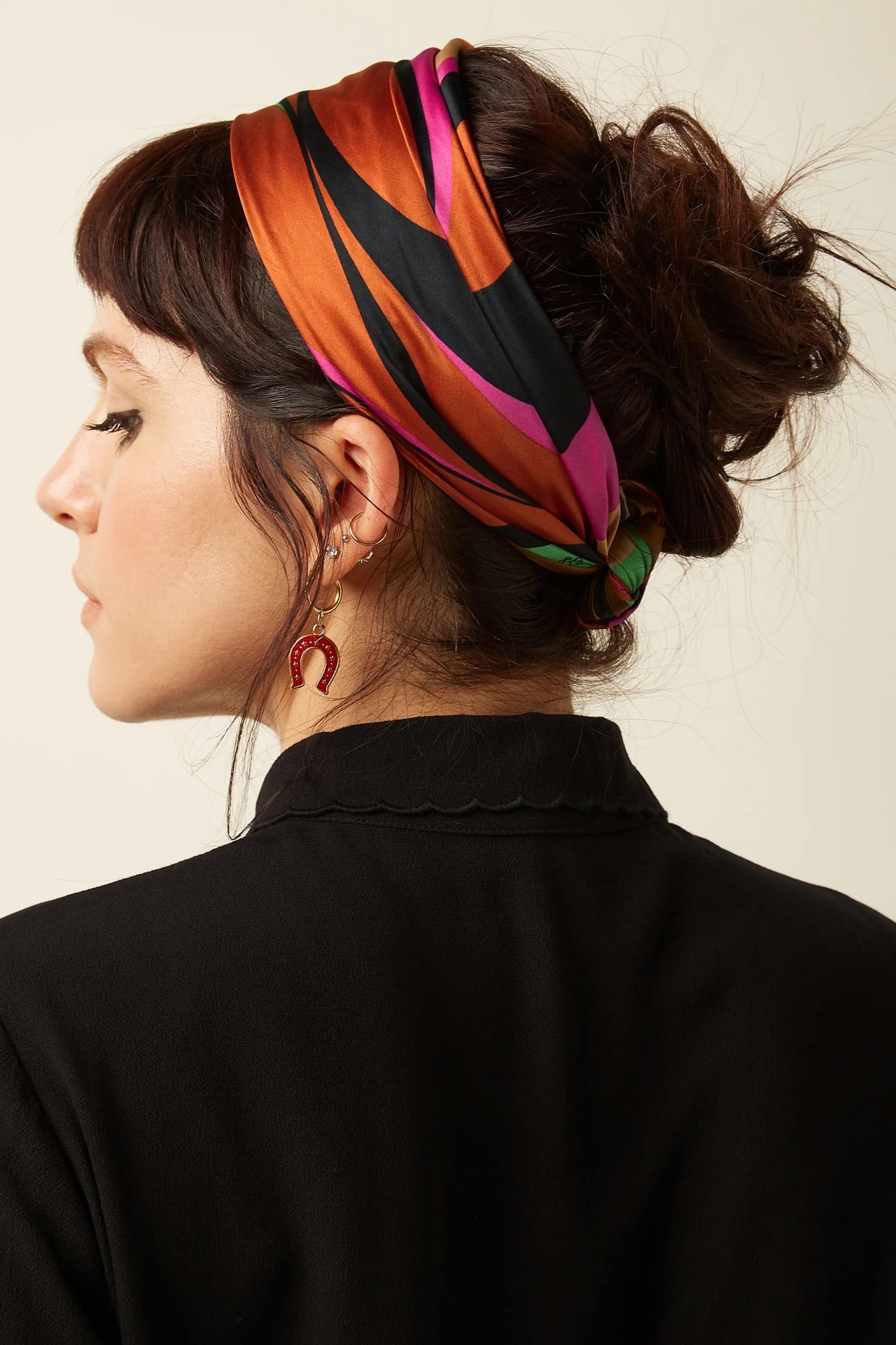 Satin Scarf Flow  551 Golden Brown - LEEF mode en accessoires