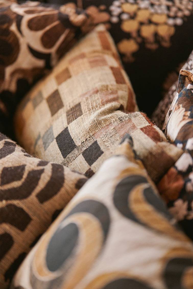 Silk cushion (40x25cm) Rural - LEEF mode en accessoires