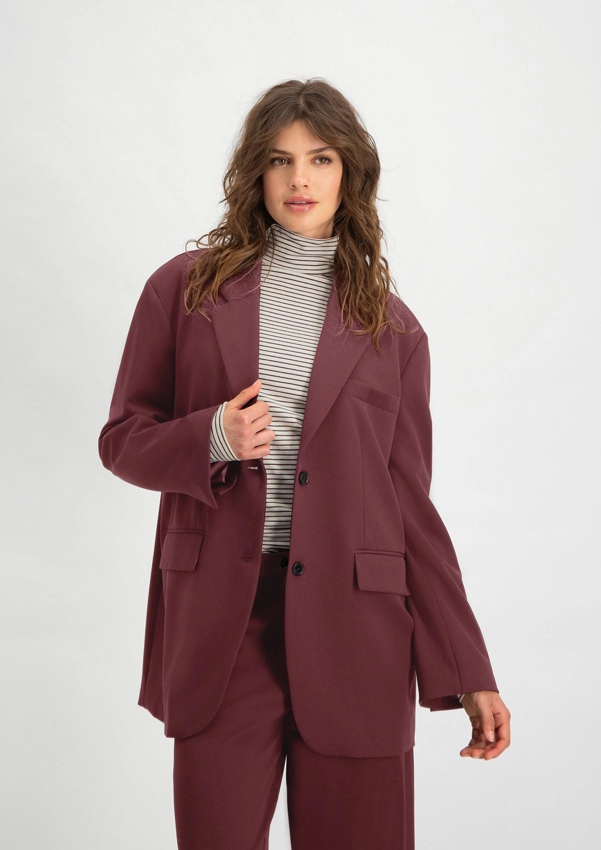 Sylvie Blazer  1004 Aubergine