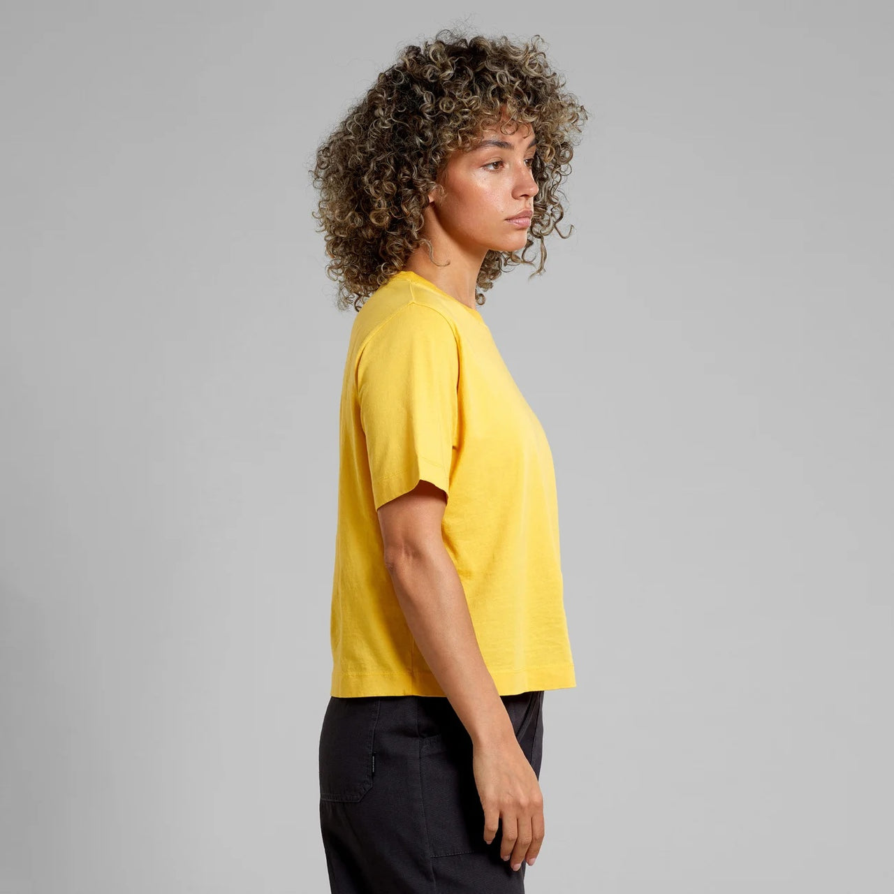 T-Shirt Visby Base  Misted Yellow - LEEF mode en accessoires