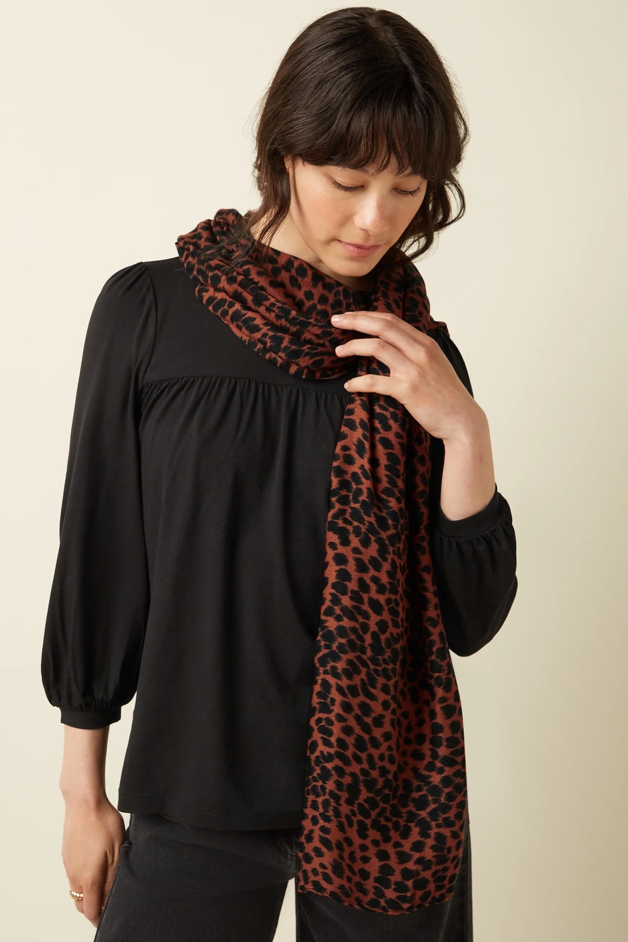 Tiger Scarf  554 Spicy Brown - LEEF mode en accessoires
