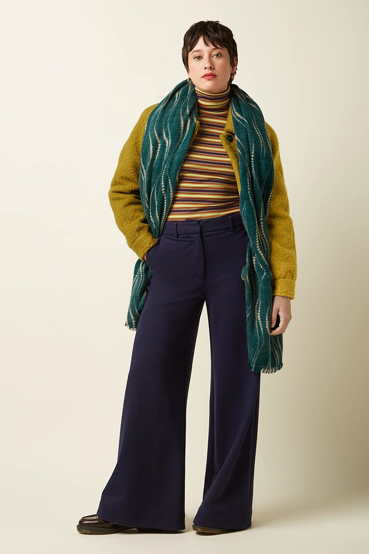 Twirl scarf 200 Pine Green