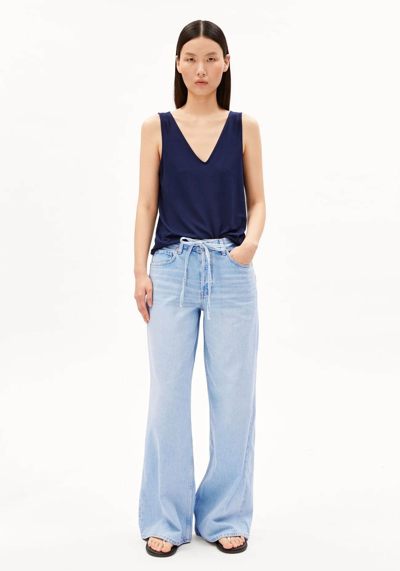 V-NECKJERSEYTOP3232TintedNavy__3