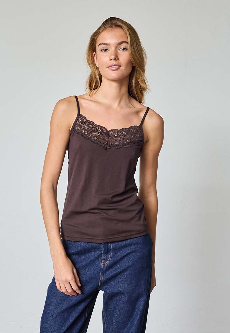 VUMI-ST2DChocolate__1