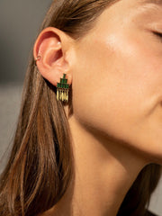 Verguldeoorstekersmetfelgroenesteentjes__2