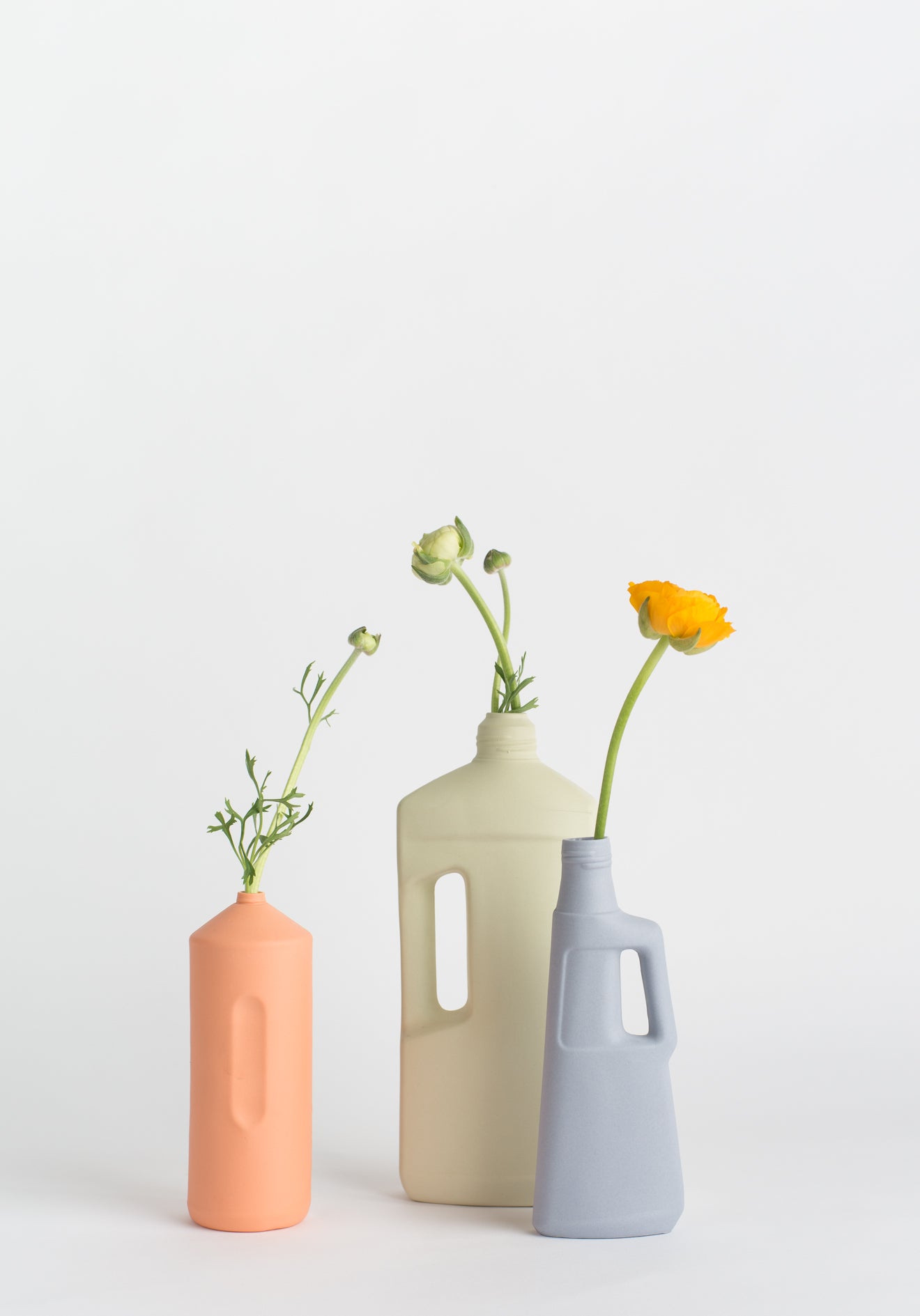 Bottle Vase #2 Orange van Foekje Fleur te koop bij LEEF mode en accessoires Meppel