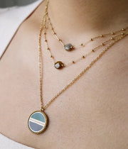 Collier Necklace Dore Vert. Gold red van Zag Bijoux Paris te koop bij LEEF mode en accessoires Meppel
