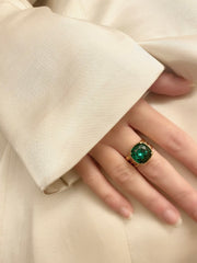 Ring met vierkante steen  felgroen - LEEF mode en accessoires