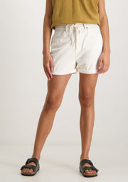 Rosie Short 6840 Off white - LEEF mode en accessoires