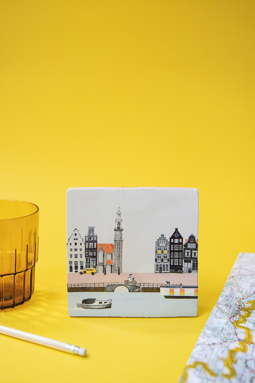 Struinen door Amsterdam 10x10 van StoryTiles te koop bij LEEF mode en accessoires Meppel