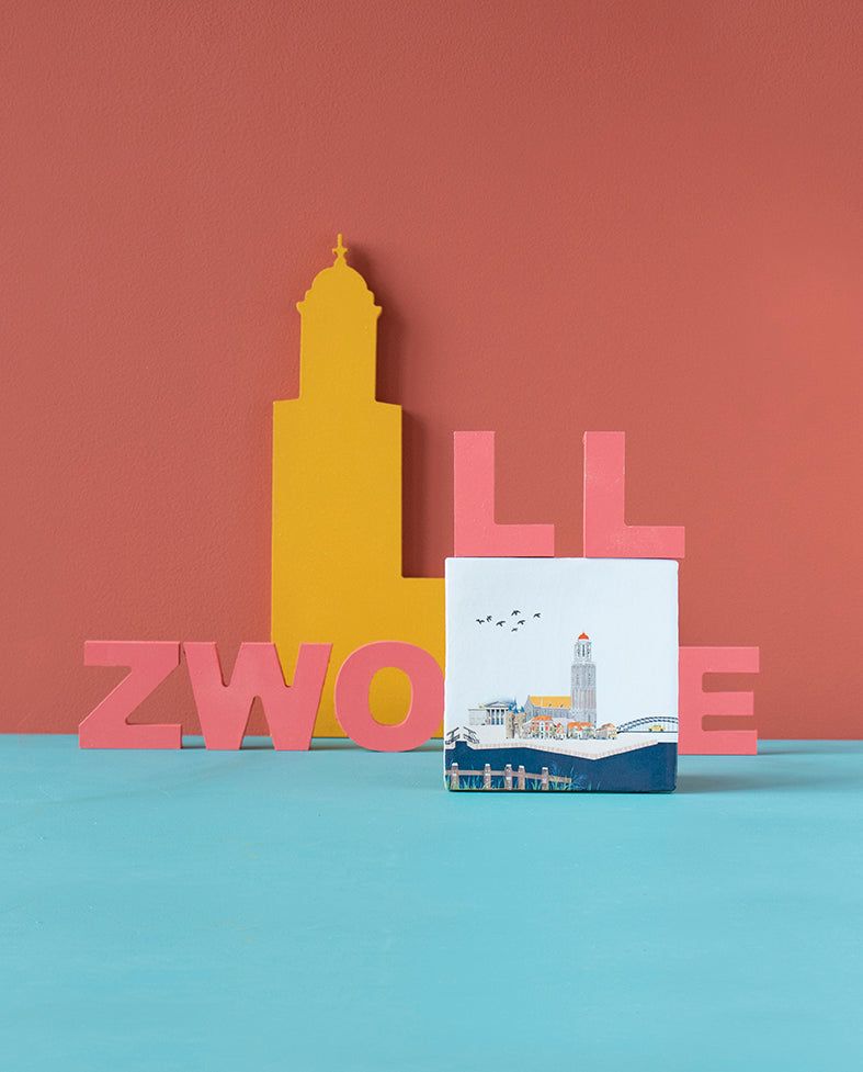 Zie je in Zwolle 10x10 van StoryTiles te koop bij LEEF mode en accessoires Meppel